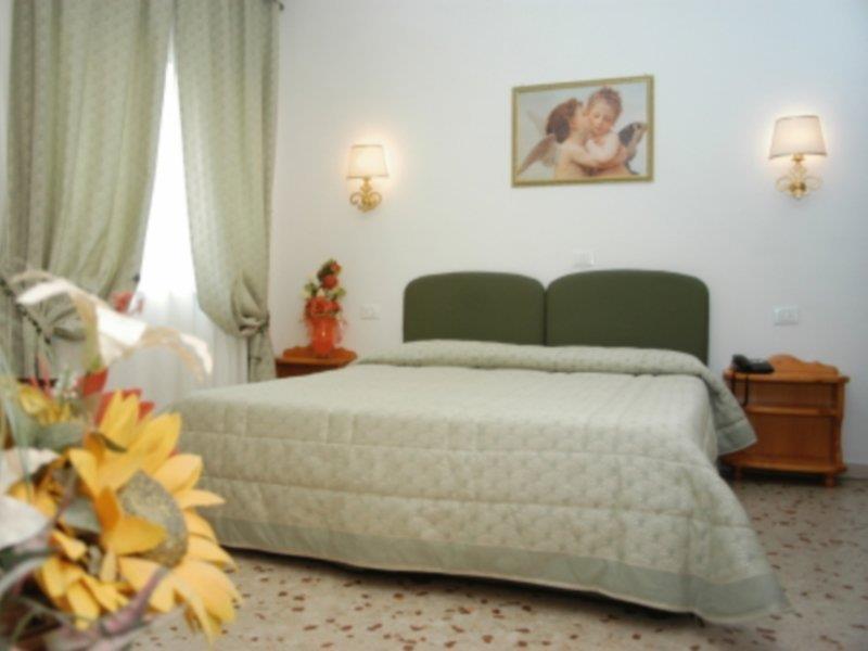 Villa Del Sole Терачина Екстериор снимка