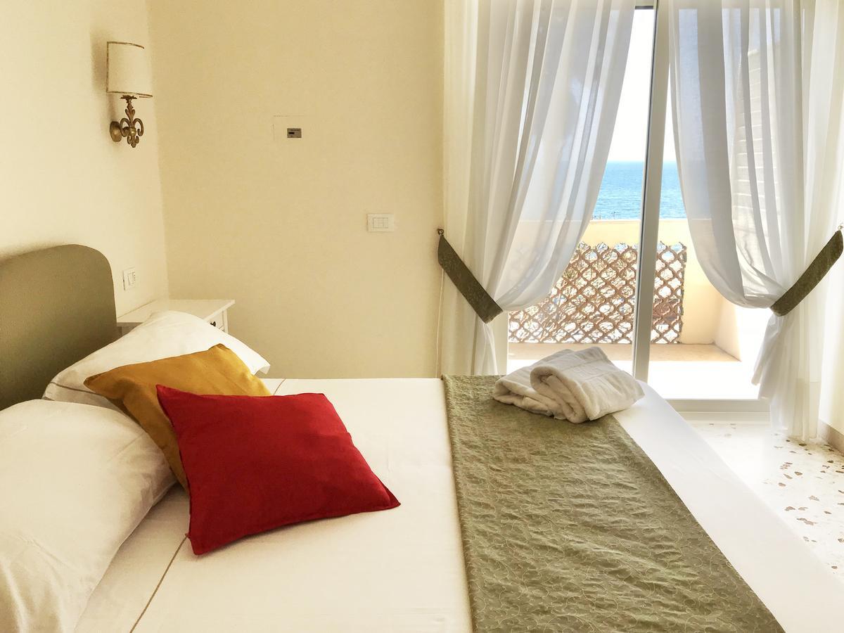 Villa Del Sole Терачина Екстериор снимка