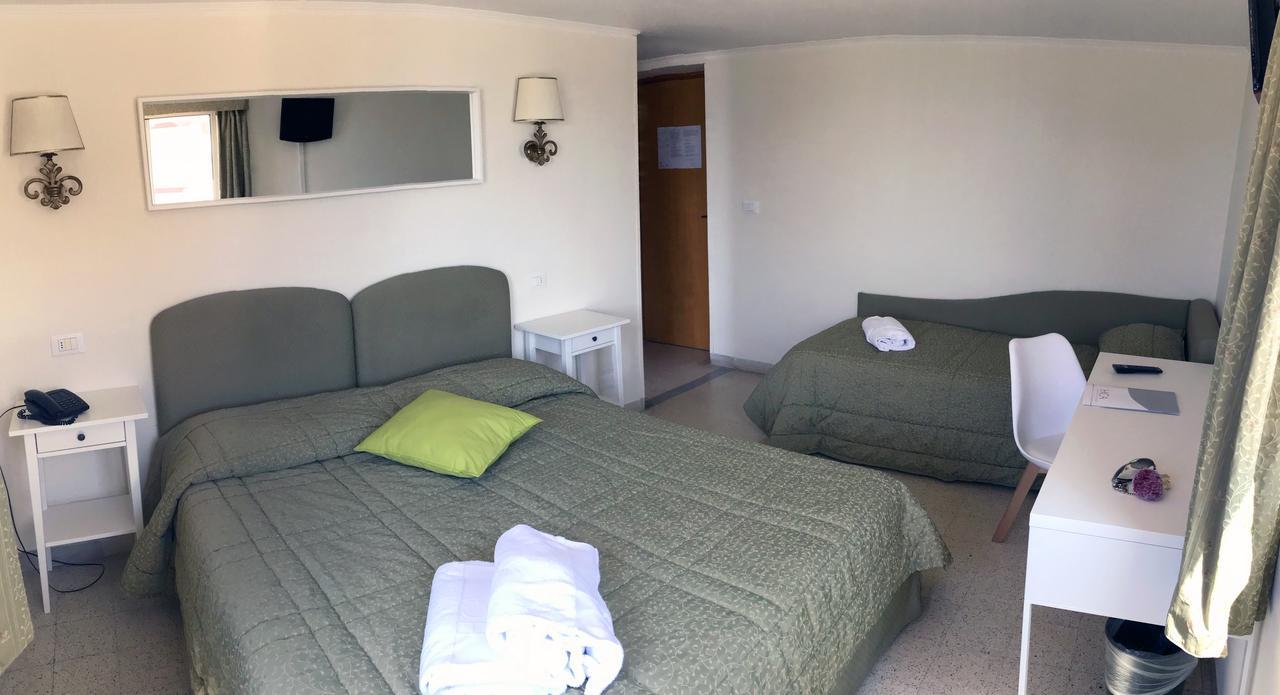 Villa Del Sole Терачина Екстериор снимка