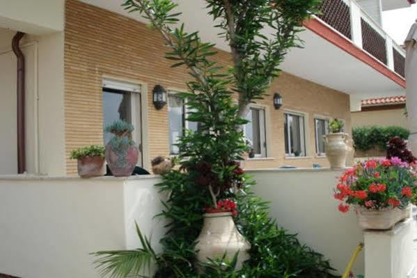 Villa Del Sole Терачина Екстериор снимка